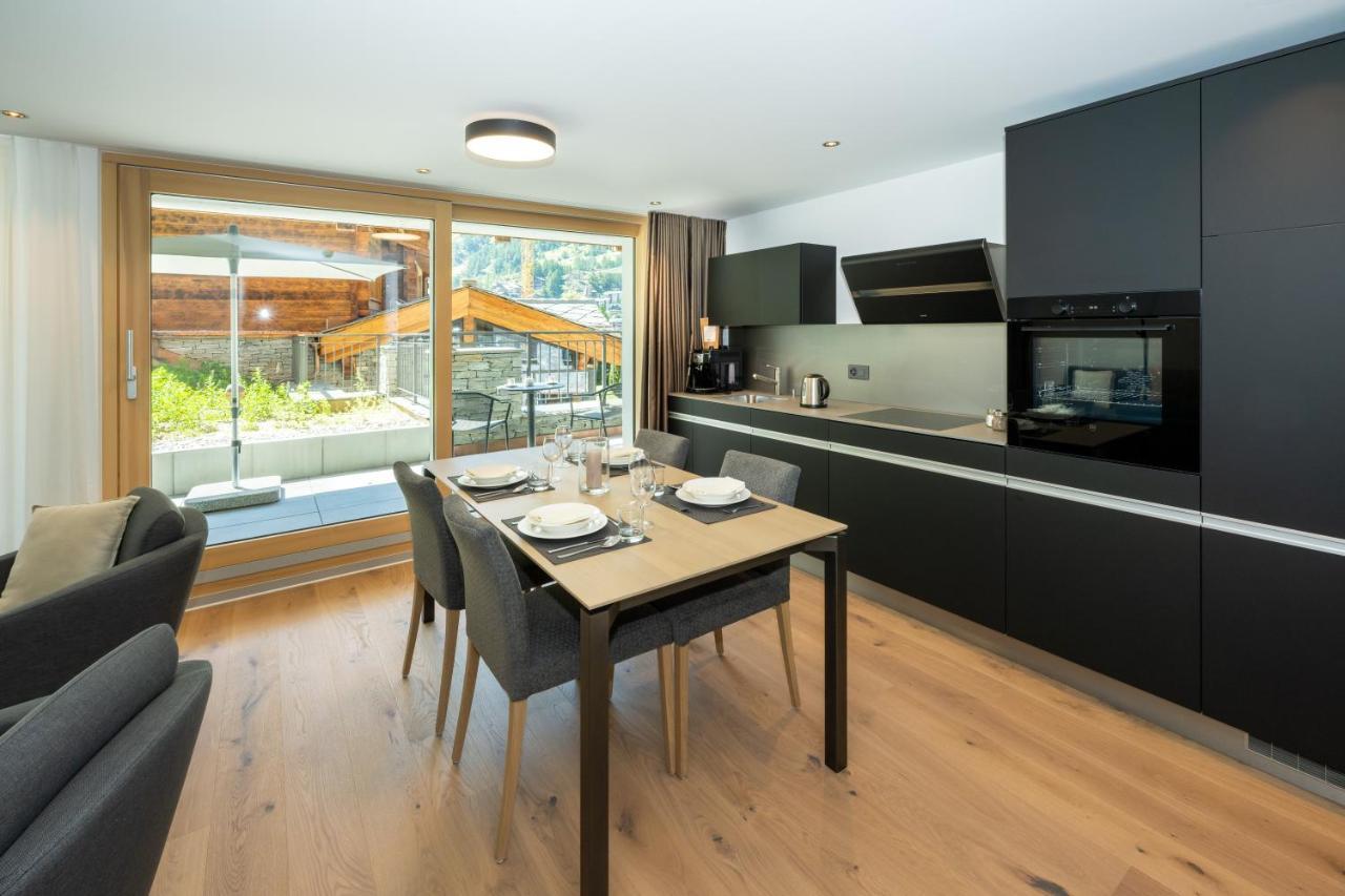 Luxury Residence Colosseo Zermatt Exterior foto