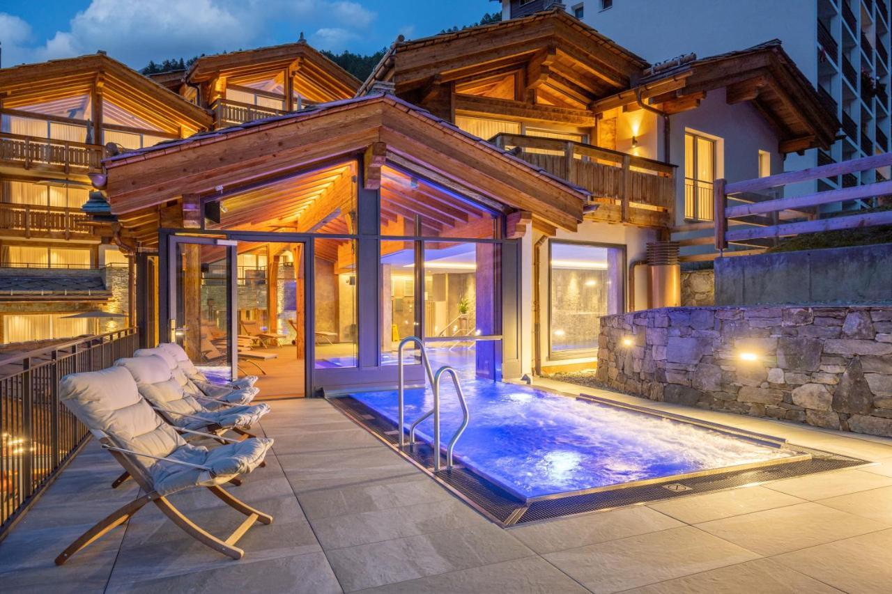 Luxury Residence Colosseo Zermatt Exterior foto